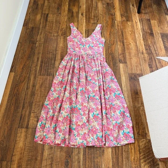 Vintage Laura Ashley Dress 8 - Picture 16 of 16